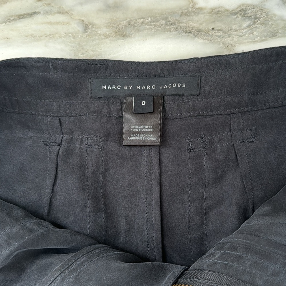 Marc by Marc Jacob’s silk shorts - Picture 2 of 3